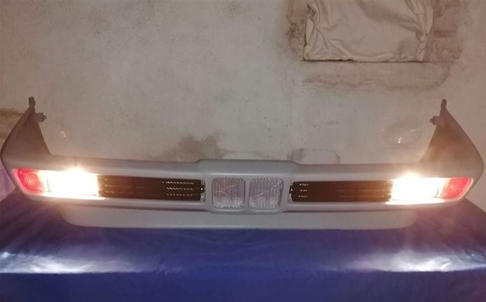 BMW M1 front bumper / BMW M1 Frontstoßstange