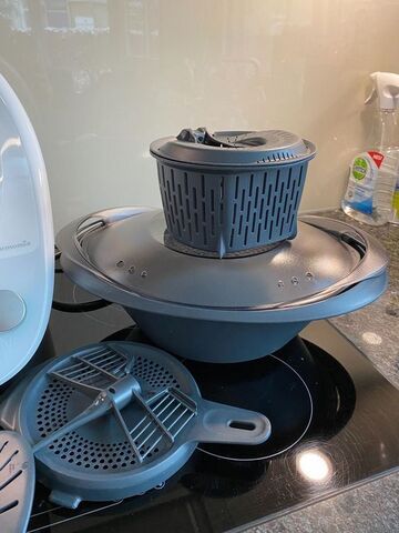 Thermomix TM6 NEU inklusive viel Zubehör