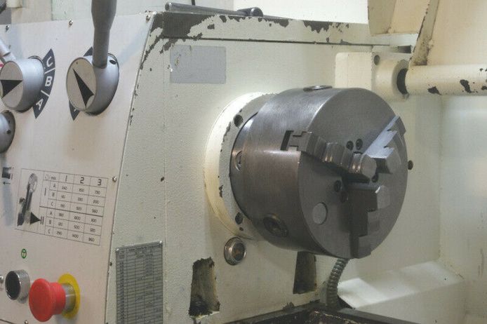 Drehmaschine für die Metallbearbeitung