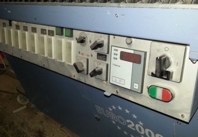 Hebrock EURO 2000 Kantenanleimmaschine Kantenanleimer