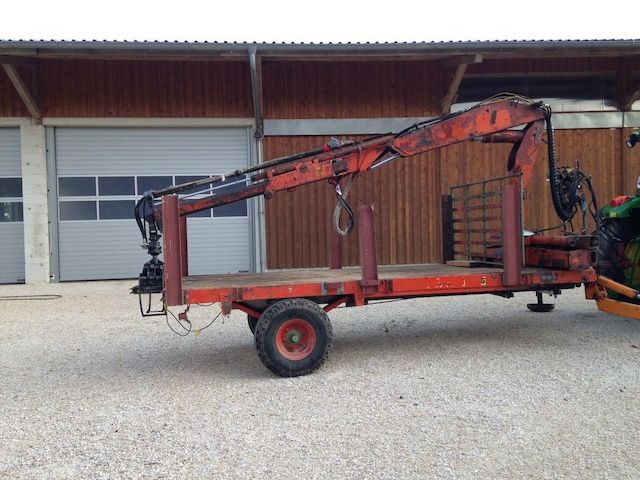 Rückewagen mit Kran inkl. Flap-Down Abstützung - Hiab Foco AB 550