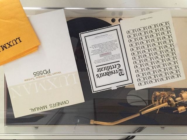 Luxman PD 555 Turntable 1 of 55 in Gold + Ortofon MC 30 Gold