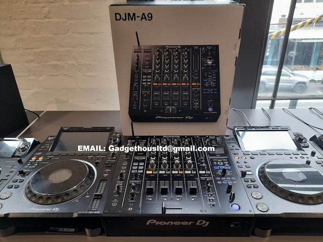 Pioneer CDJ-3000 / Pioneer DJM-A9 / Pioneer DJM-V10-LF / Pioneer CDJ-2000NXS2 / Pioneer DJM-900NXS2