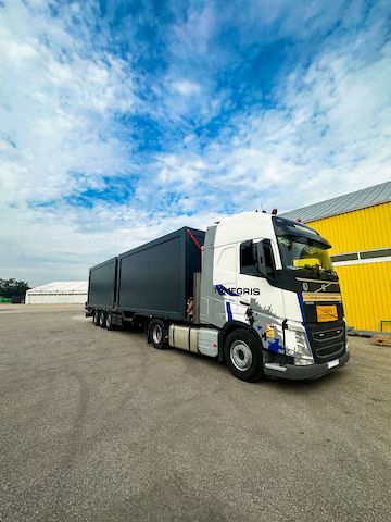 Logistik - Übergroße Fracht und andere Dienstleistungen