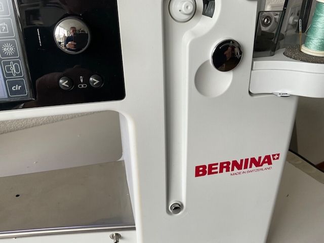 Bernina B 830 Näh/Stickmaschine