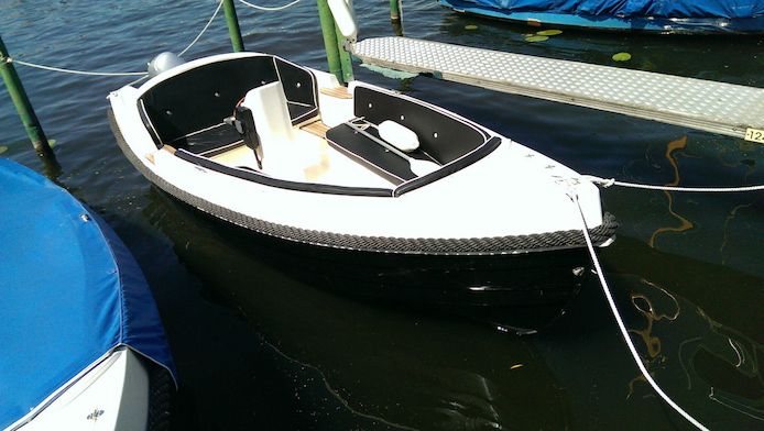 Motorboot, Führerscheinfrei, ca.5m Lang 8 PS Motor E-Starter für 5 Personen