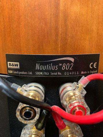 Bowers & Wilkins B&W Nautilus 802 1 Box