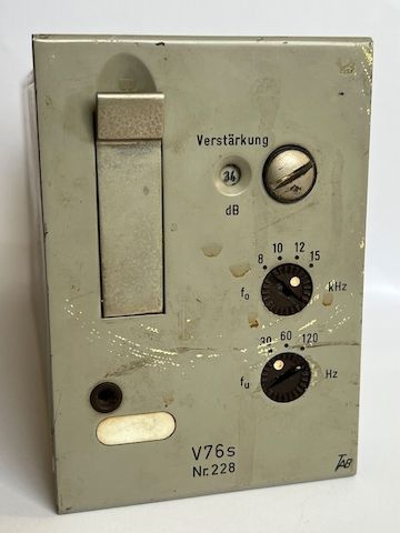 TAB V76s MIKROFONVERSTÄRKER TUBE AMP / PLUG & PLAY
