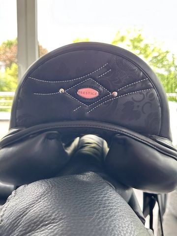 Dressursattel Prestige Philosophy Gr. 18/33 Sattel Top Zustand!