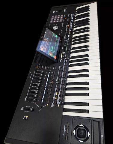 Korg PA5X International - 61 Tasten, Set