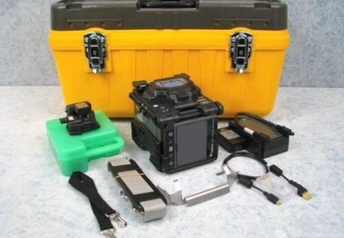 Fujikura FSM-60S Fusion Splicer KIT