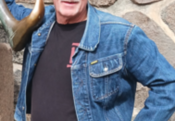 Suche devote Stute die mir zur Verfügung steht wenn ich sie brauche 💪💪💪🧛‍♂️