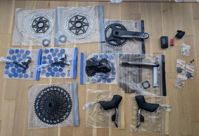 SRAM Red & XX1 eTap AXS Mullet Gravel Gruppe
