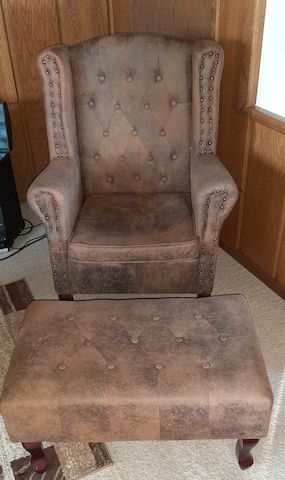 Fußhocker, Chesterfieldstil