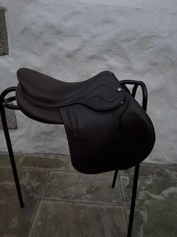 Devoucoux 17,5"" brauner Biarritz Labor-Springsattel