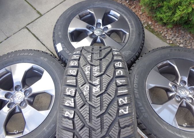 neue Toyota RAV4 nagelneue winterradsatz 225/65r17 inkl.RDKS