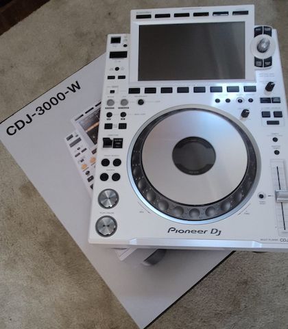Pioneer CDJ-3000, Pioneer DJ DJM-A9 , Pioneer CDJ-2000NXS2, Pioneer DJM-900NXS2, Pioneer DJM-V10-LF
