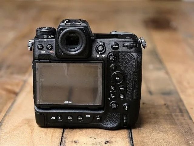 Nikon Z9, Nikon Z8 , Nikon Z 7II,  Nikon D6, Nikon D850, Canon EOS R3, Canon R5, Canon R6 Mark II