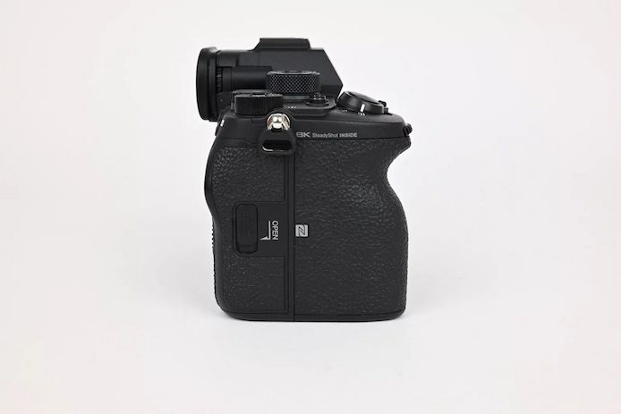 Sony Alpha 1 A1 50MP DSLM ILCE-1 nur ca. 2600 Auslösungen 04/22 OVP