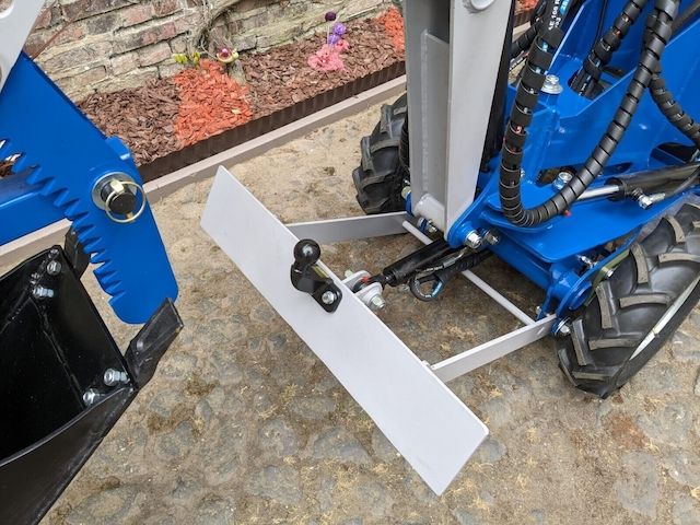 Minibagger Bagger Radbagger Bagger Radlader Hoflader von MISKO - STAL