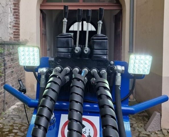 Minibagger Bagger Radbagger Bagger Radlader Hoflader von MISKO - STAL