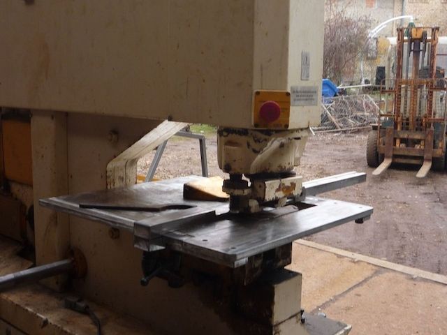 Profilschere Lochstanze GEKA HYDRRACROP 55 AD