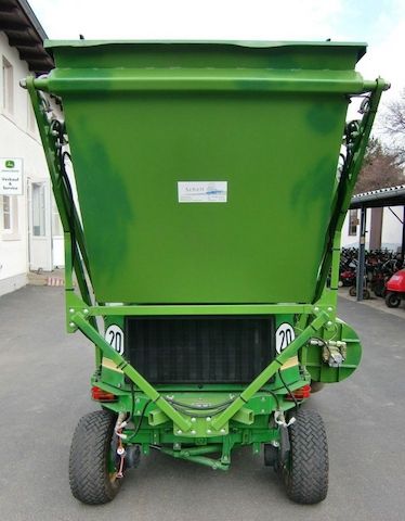 Großflächenmäher JD Roberine mit Frontmähwerk 185 cm