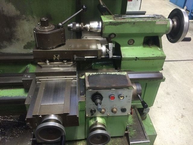 Zyklen-Drehmaschine VOEST-ALPIN W 570 E Bauj. 1990 Drehmbank CNC
