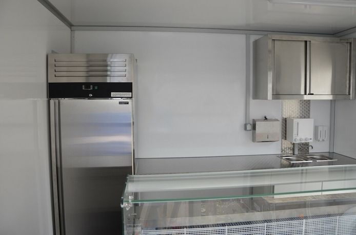 Verkaufswagen Imbisswagen Eiswagen Eisanhänger