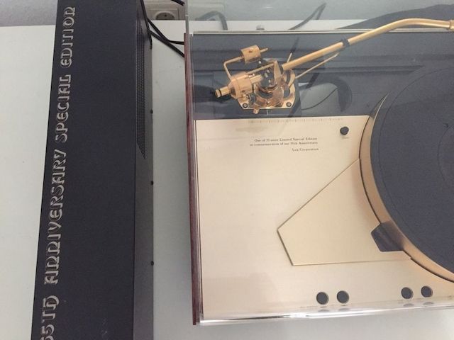 Luxman PD 555 Turntable 1 of 55 in Gold + Ortofon MC 30 Gold