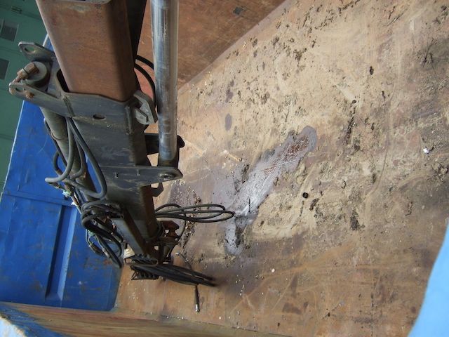 Abrollcontainer mit Hiab Kran Reichweite ca 8 m, funktionsfähig 18 m³ Mulde