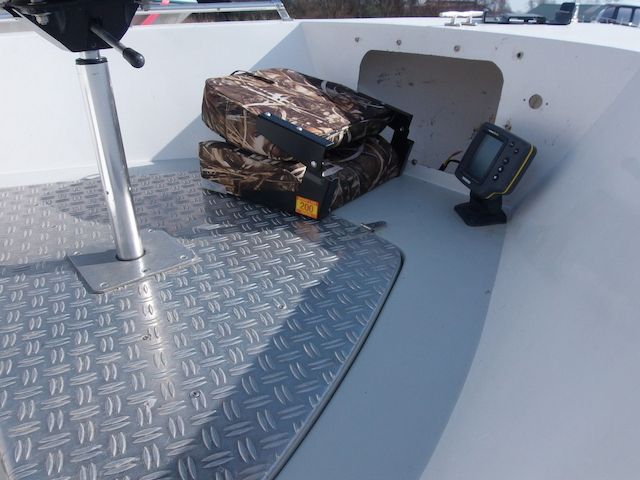 Angelboot  Freizeitboot mit Trailer Modell Angeln