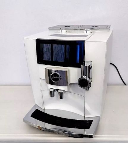 Kaffeevollautomat Jura J8