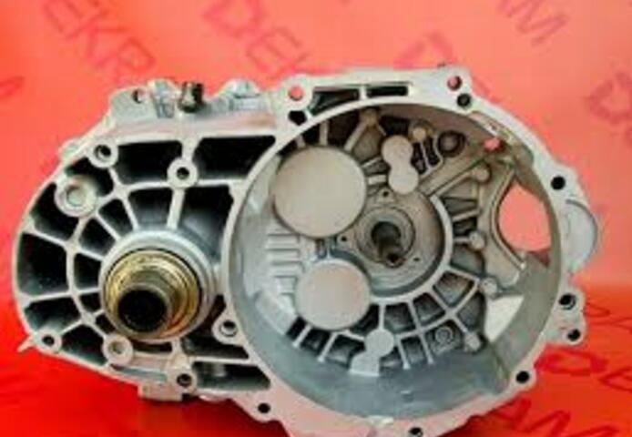 Mit Garantie!!! HYUNDAI TUCSON III Getriebe - WJJ6E