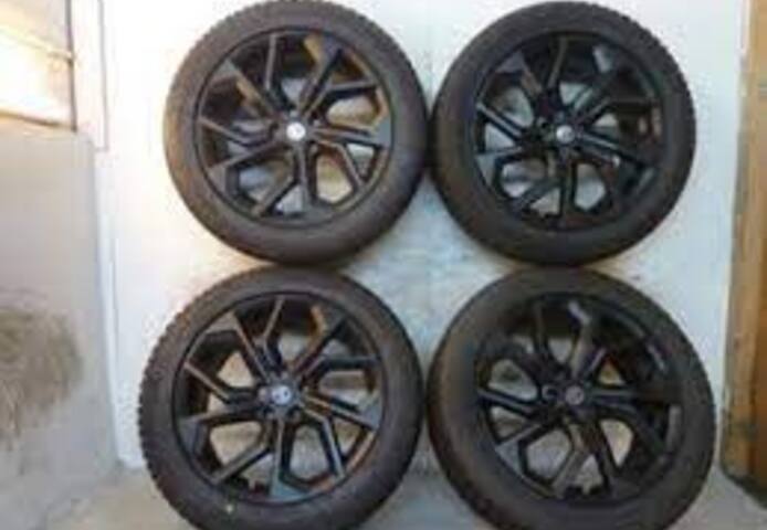 Original MG 5 Winterräder 205/60R16 2x8,5 mm 2x7,5 mm DOT 06