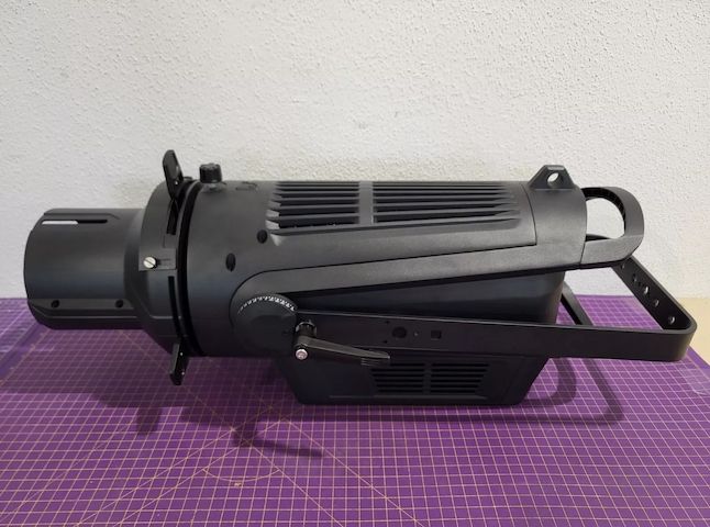 Cameo CLP2D LED Profile Spotlight Daylight