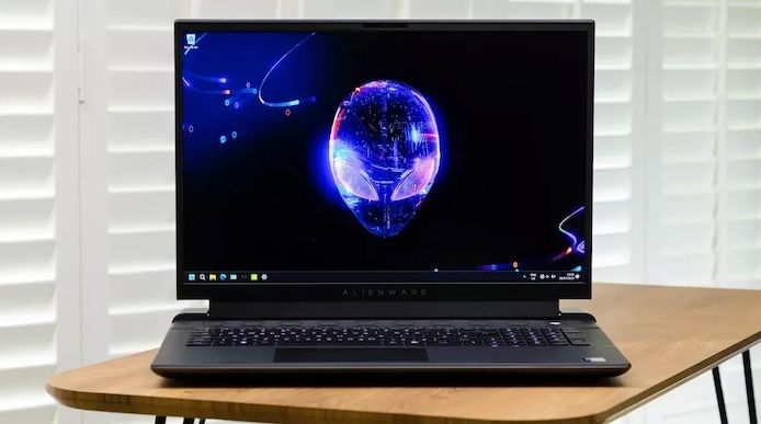Alienware Laptop M18 R2 i9-14900HX