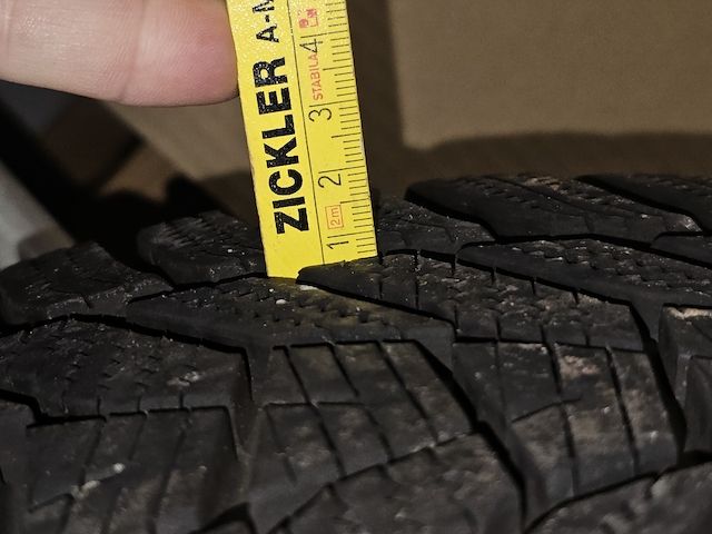 Original Audi RS4 RS5 Alufelgen 9x20 265/30 R20 8T0601025CQ