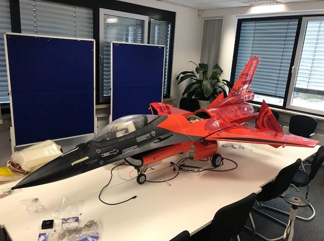 Mega Preissturz F16 1/4.6 scale Jet von FLY EAGLE JET