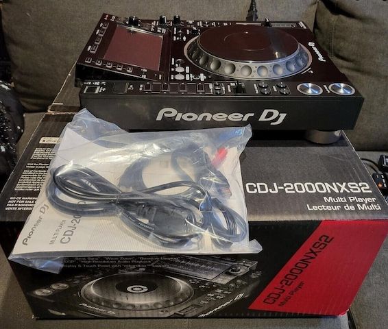 Pioneer CDJ-3000, Pioneer DJM-A9, Pioneer CDJ-2000NXS2, Pioneer DJM-900NXS2, Pioneer DJM-V10-LF