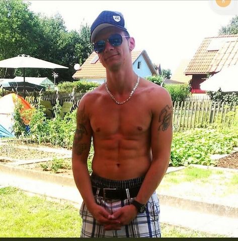 ER sucht sie