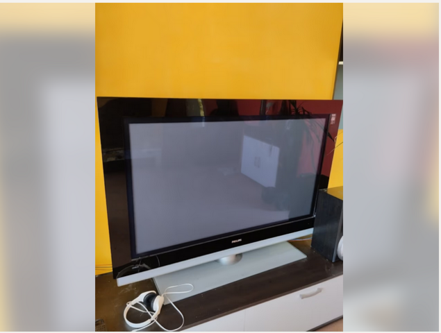 Philips Plasma Smart TV Ambilight