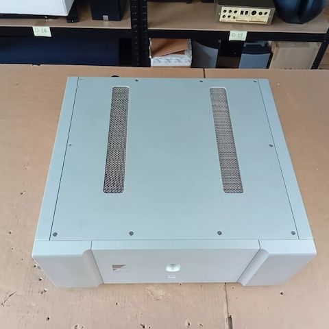 Ayre Evolution V-5 Endstufe