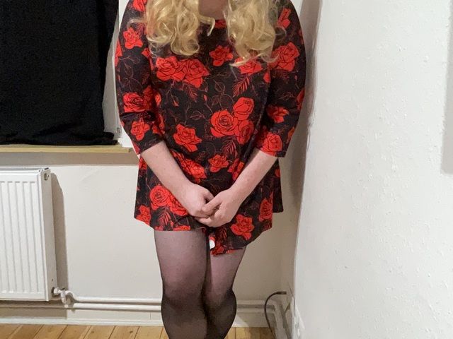 Sissy sucht Hilfe bei ihrer Verwandlung