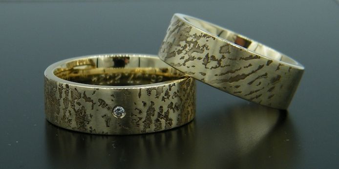 Individuelle Eheringe aus Ihrem Altgold