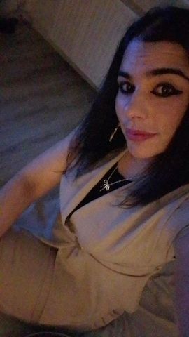 Süsse Maus Melina macht Erotik Dates