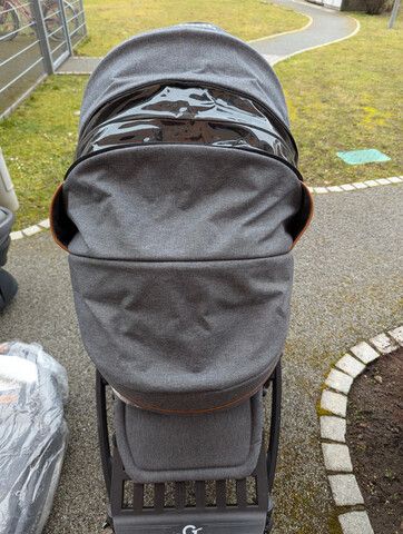 Kinderwagen + Autoschale