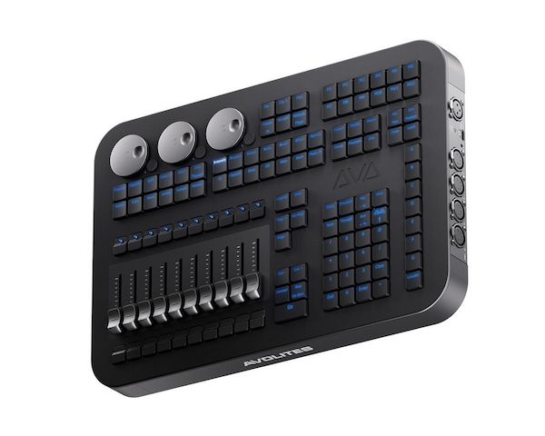 Avolites T3 tragbare Lichtsteuerung 16-Universum inkl. Tragetasche