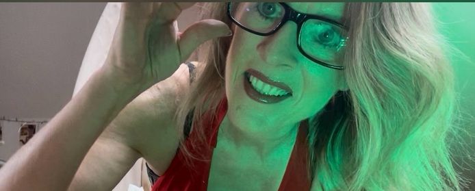 Legendäres Videopaket + Milf-Bewertung + Live-Clip