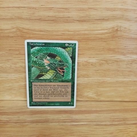 Magic The Gathering-Tatzelwurm.